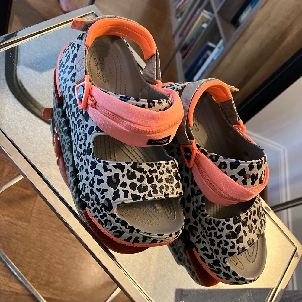 Crocs platform festival cheetah print sandals with secret zipper pouch
